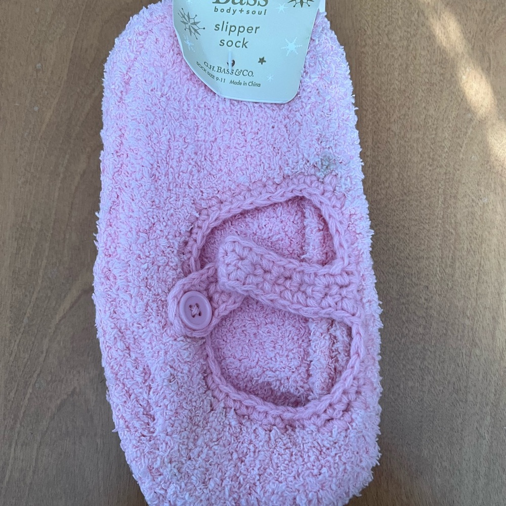 Bass Body&Soul Soft Pink Slipper Socks with Button